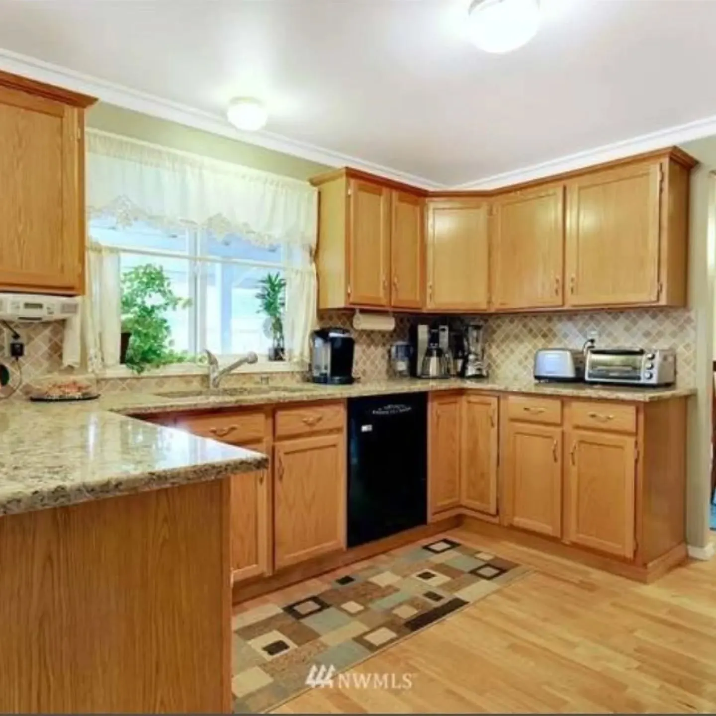 A brighter kitchen, on budget — before